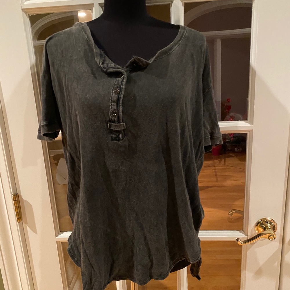 We the Free | Henley tee